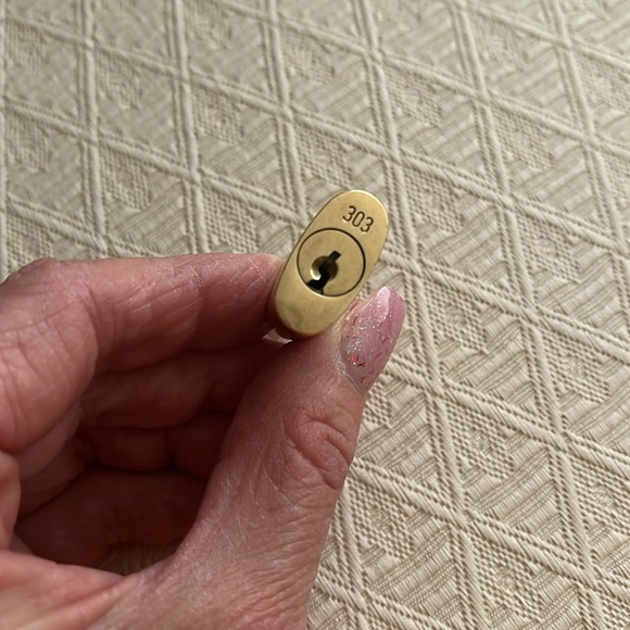 Louis Vuitton Lock - Authentic #303 (no key) includes 2 Necklaces - Picture 11 of 15